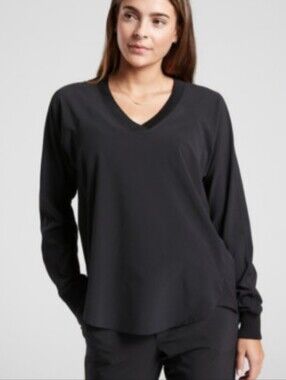 Athleta Zephyr V-Neck Long-Sleeve Black Top Size S⁹